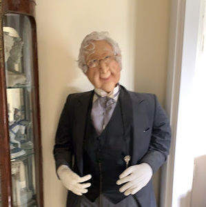 Meet your Posher, Janathan